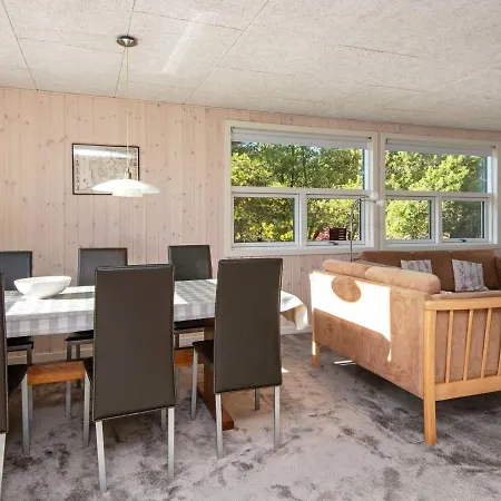 Dom wakacyjny 6 Person Holiday In R M